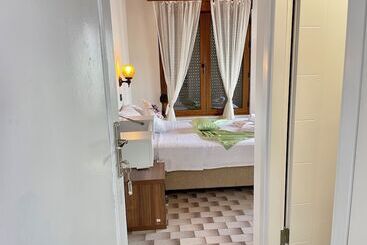 هتل Villa Ece Pension