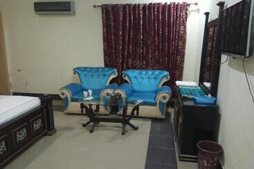 هتل Vip Palace Lodge