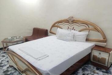هتل Vip Palace Lodge