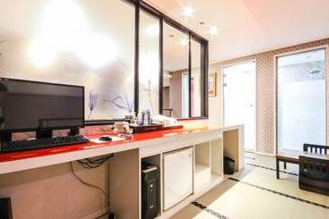 مُتل Hwasun Oncheon Hotel Tatami