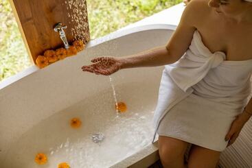 Nadi Nature Resort   Adults Only