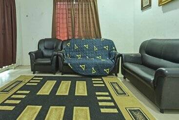 پانسیون Casaria Paka Homestay By Oyo