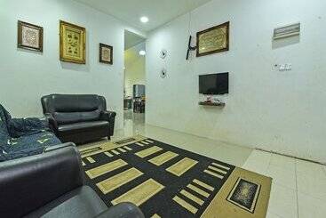 پانسیون Casaria Paka Homestay By Oyo