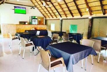 پانسیون Etang Guest House