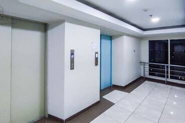 پانسیون Ruang Nyaman At Apartment Greenlake View