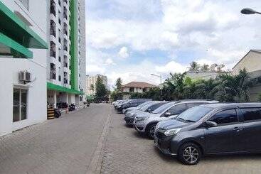 پانسیون Ruang Nyaman At Apartment Greenlake View