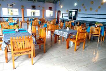 Sandmark Hotel Serengeti
