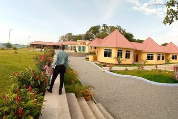 Sandmark Hotel Serengeti