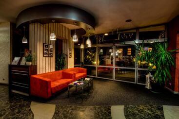 Aviator Hotel Restauracja & Spa