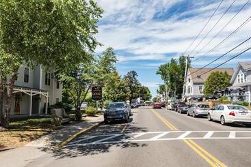 هتل Bar Harbor Grand