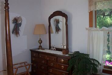 فندق Chesapeake Inn Of Lenox