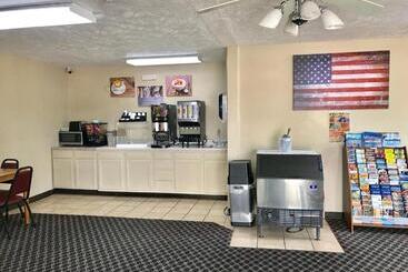هتل Economy Inn Mccook