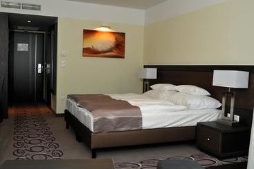 호텔 Gunaras Resort Spa