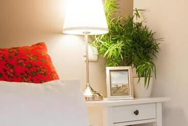 هتل Karolinka Guest House