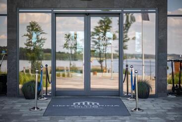 هتل Marina Club