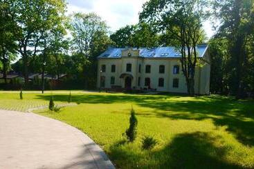 هتل Modlin Palace