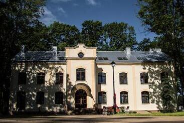 هتل Modlin Palace