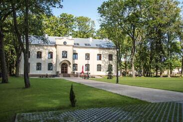 هتل Modlin Palace