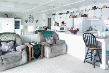 هتل Ocean Terrace Condominiums