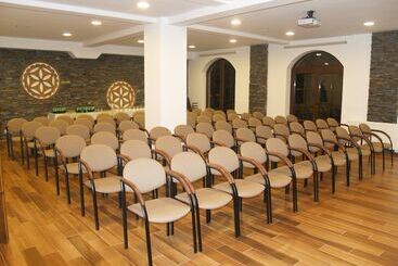 هتل Pensjonat Orlik Mountain Resort&spa