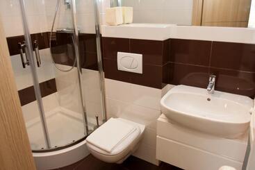 هتل Villa Modlin Airport