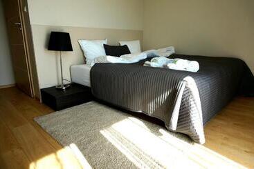 هتل Villa Modlin Airport