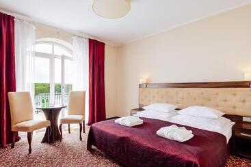 هتل Woiński Spa