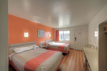 Motel 6kerrville, Tx