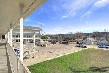 Motel 6kerrville, Tx