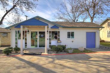 Motel 6kerrville, Tx