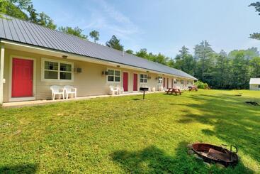The Villager Motel