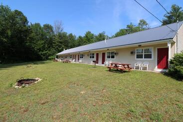 The Villager Motel
