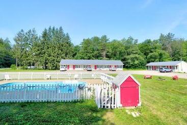 The Villager Motel