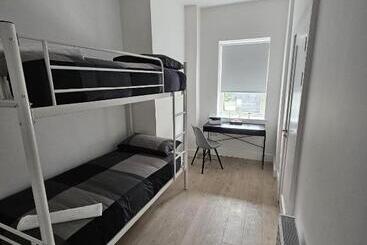 هاستل Room In Dublin 8 / Cosy House