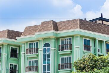 هتل Dang Derm In The Park Khaosan
