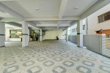 هتل Flagship Aruna Executive Inn