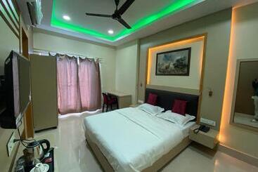 هتل Grace Inn Guest House, Near Airport And Ion Digital