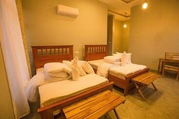 Medan Hotel & Apartments
