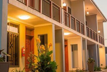 Medan Hotel & Apartments