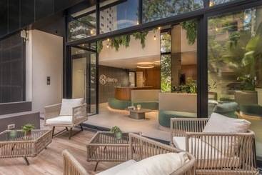 هتل único   Stay & Residences By Ava