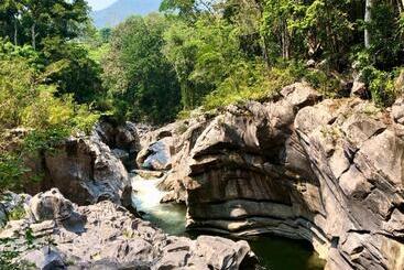 هتل Reserva Natural Cañón Seacacar