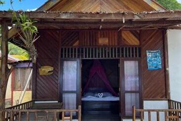 پانسیون Dolphin Homestay