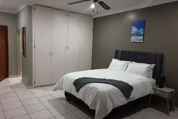 膳宿费 Grace Avenue Townhouse