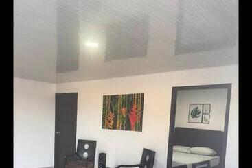 پانسیون Hostal Marjul
