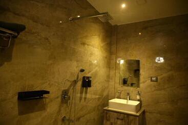 پانسیون Kesar Nivas Luxury Guest House