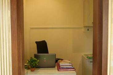 پانسیون Kesar Nivas Luxury Guest House