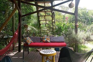 پانسیون Nature Hostel