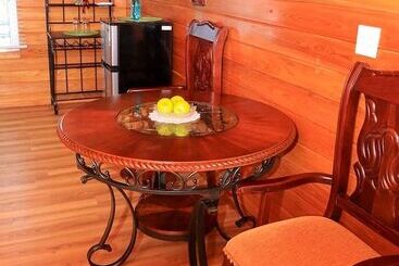 پانسیون Red Knot Manor