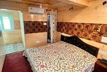 هاستل Gulmarg View Cottage