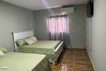 Aparta Hotel Esa Buya